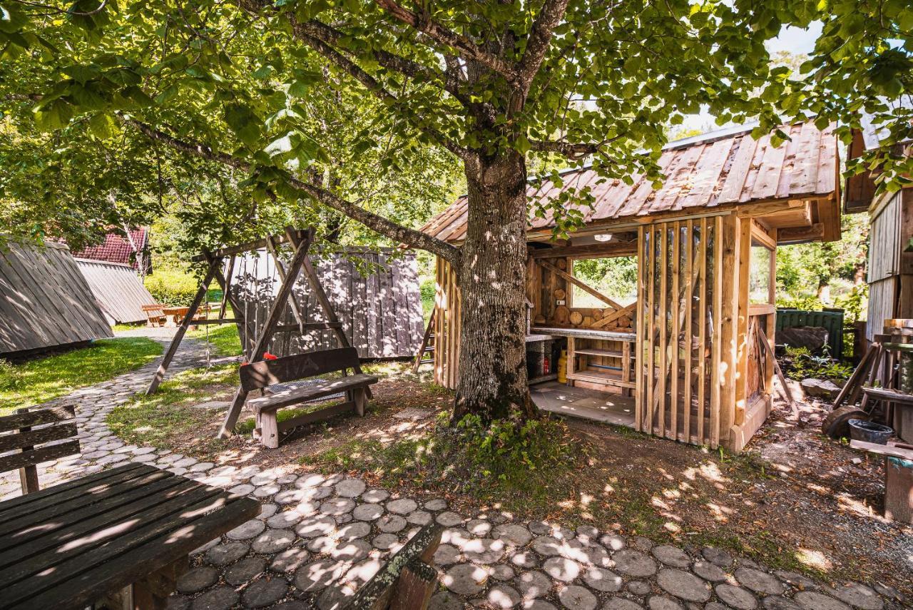 & Glamping Ex Cvet Gora Couette-café Zgornje Jezersko