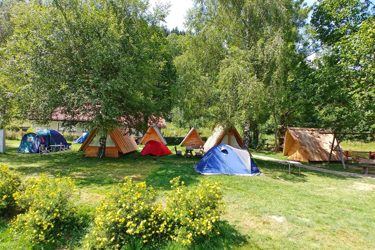 & Glamping Ex Cvet Gora Couette-café 3*
